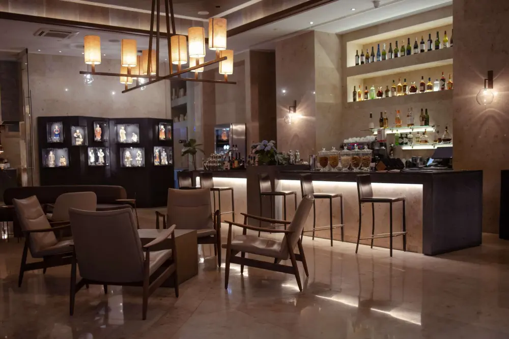Бар Lounge